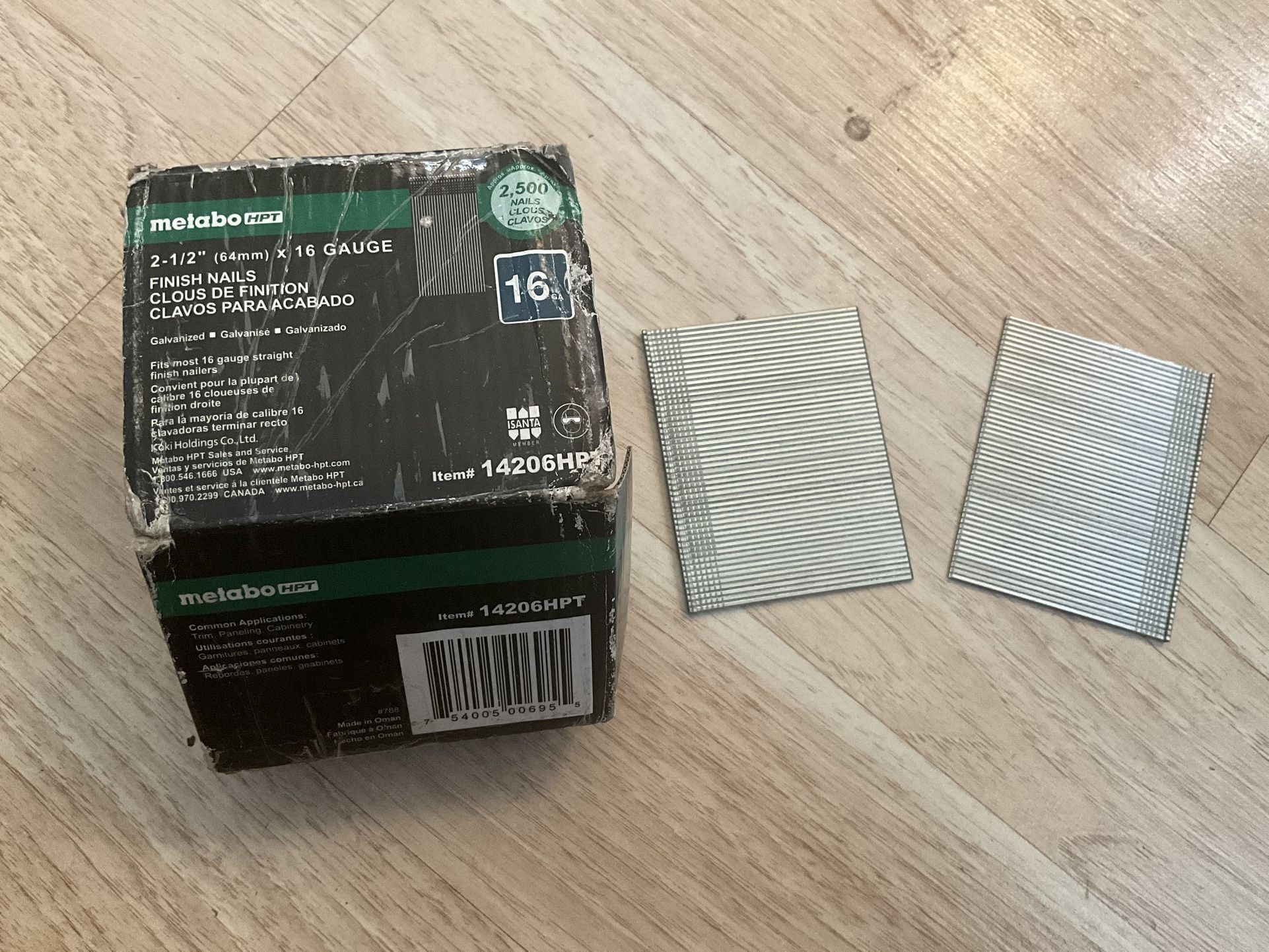 2 1/2” 16 Gauge Straight Galvanized Collated Finish 16ga nails box of 2000 Metabo HPT