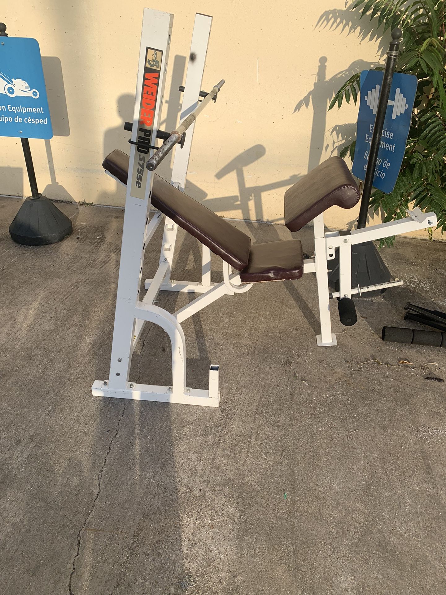Weight Bench