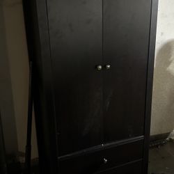 dresser amour