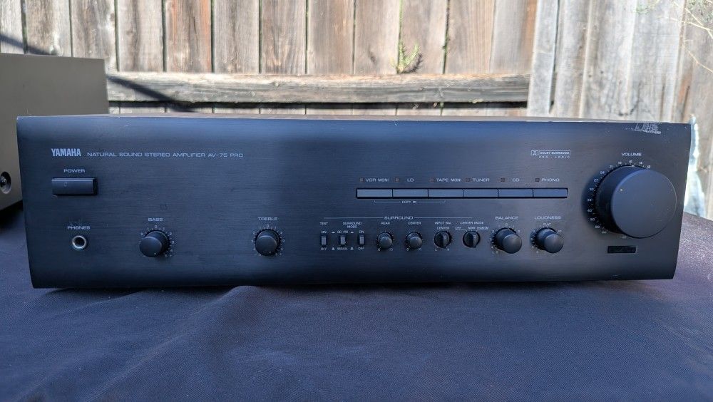 AV-75 Pro Surround Receiver – Works, One Leg Broken | Moving Out Sale!