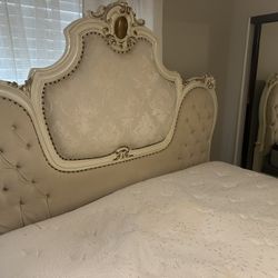 LUXURY 4 PC BEDROOM SET ACME GOOD CONDITION 