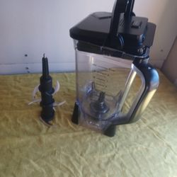 Ninja Blender *FOR PARTS*