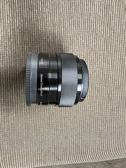 Sony 35mm F/1.8 OSS Lens - Mint condition