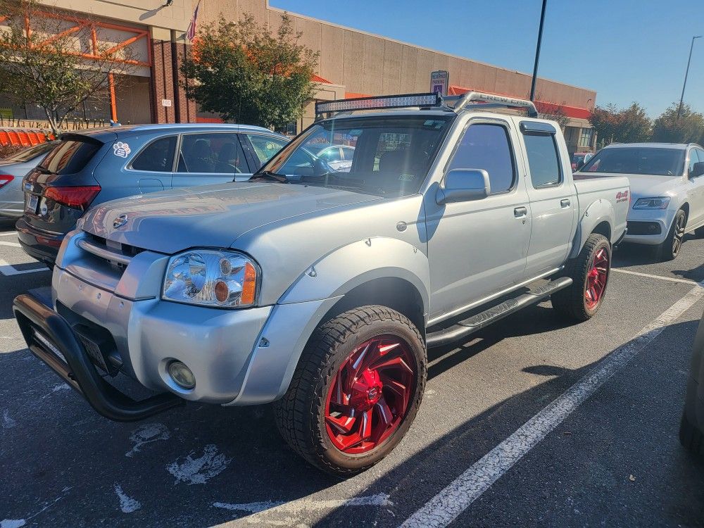 2001 Nissa frotier 4 puerta