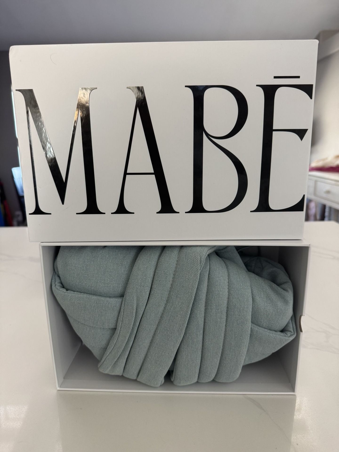 Mabē Baby Carrier