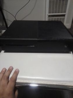 Xbox one with controller