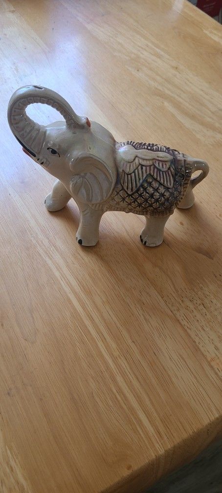 Vintage Elephant Porcelain 🐘