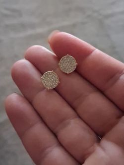 10k gold earrings