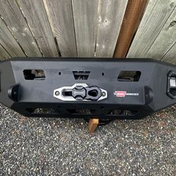Warn Front Bumper, Warn 12k Winch & Rigid Lights —————-LOOK————
