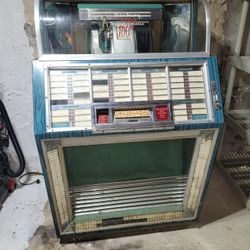 Vintage Seeburg M100BL Selectomatic Jukebox