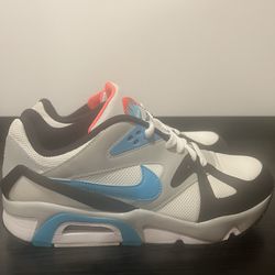 SIZE 8 W0MAN- Nike Air Structure OG White Neo Teal