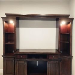 Expresso brown Entertainment Center with 55" TV Stand / Multimueble 