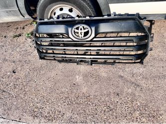 2022 to 2026 TOYOTA TUNDRA GRILL