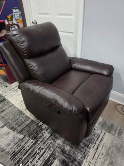 Recliner chair dark brown