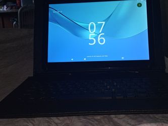 Magnavox Android 2 in 1 Tablet