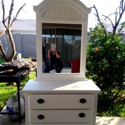 Peinador Con 3 Cajones Excelente Condiciones 