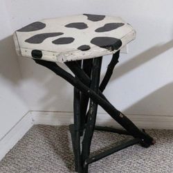 Cute! Black & White Cow Table