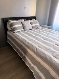 Queen bed