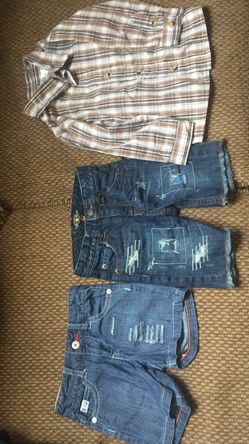 12 month old used shirt and two shorts