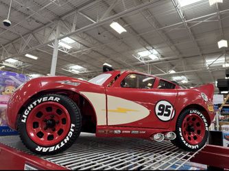 Kids Lightning McQueen Ride-On Car