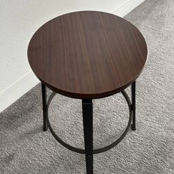 Adjustable Height Swivel Stool