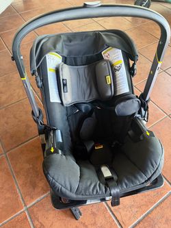 Doona car seat / base
