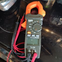 Klein Digital Clamp Meter. CL 220