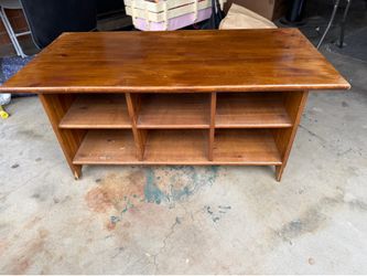 Storage Table