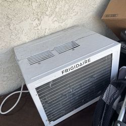 Window Air conditioner