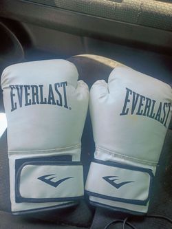 Boxing gloves