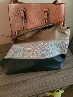 Women's handbag