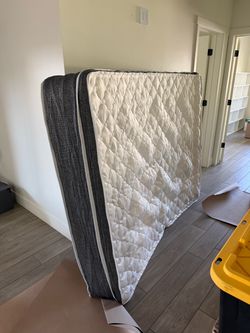 Brand new  ABLYEA Gray Luxe Hybrid Mattress