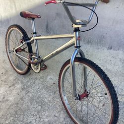 Old School SCHWINN SUPER3STOCK BMX cruiser 24” Wheels 