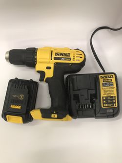 Dewalt Drill driver with battery and charger