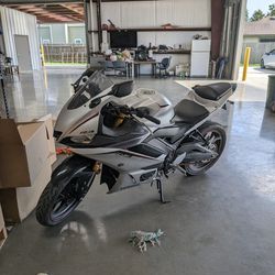 2020 Yamaha Yzf-r3 300cc Motorcycle 