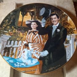 STROLLING in ATLANTA.      GONE WITH THE WIND COLLECTION 