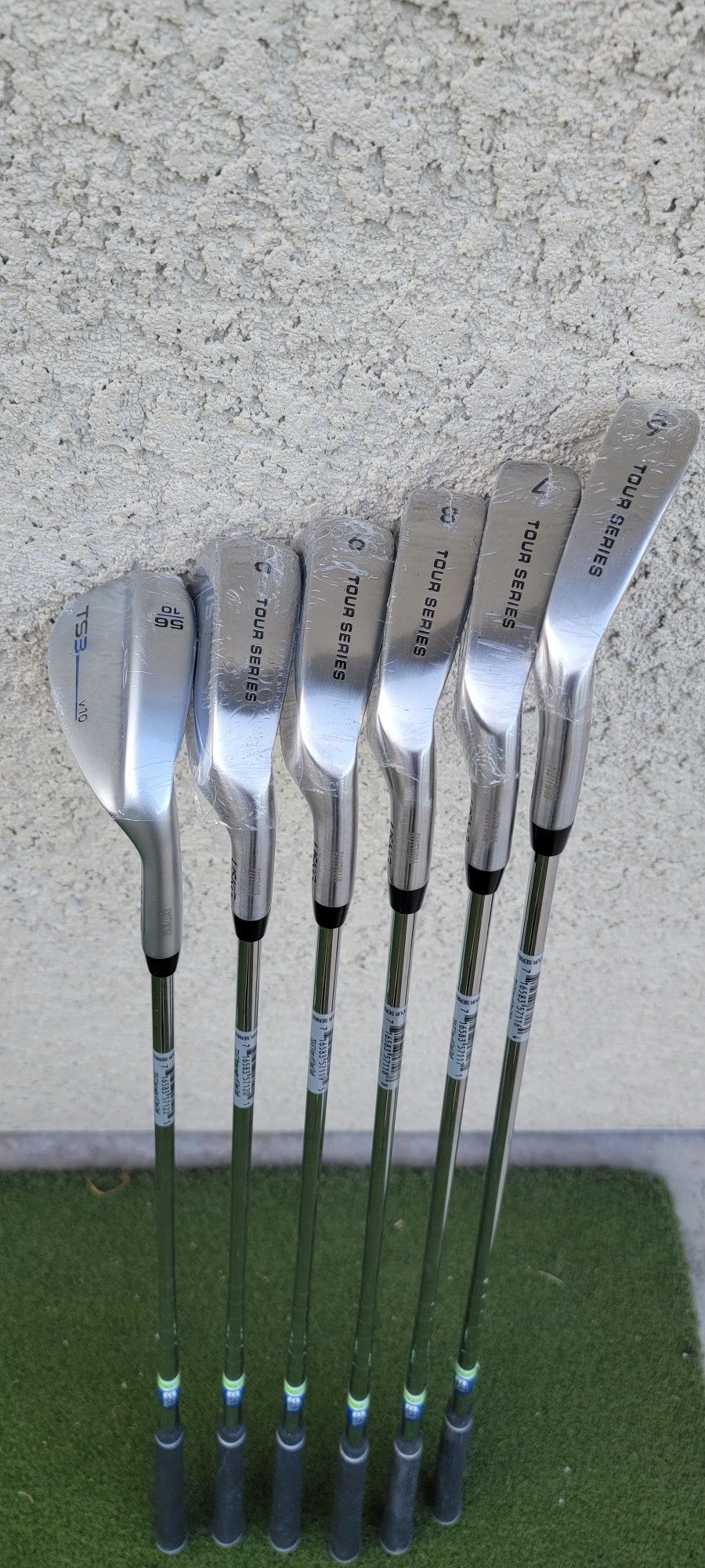 Never Used Us Kids Tour 57" TS3 Iron Set
