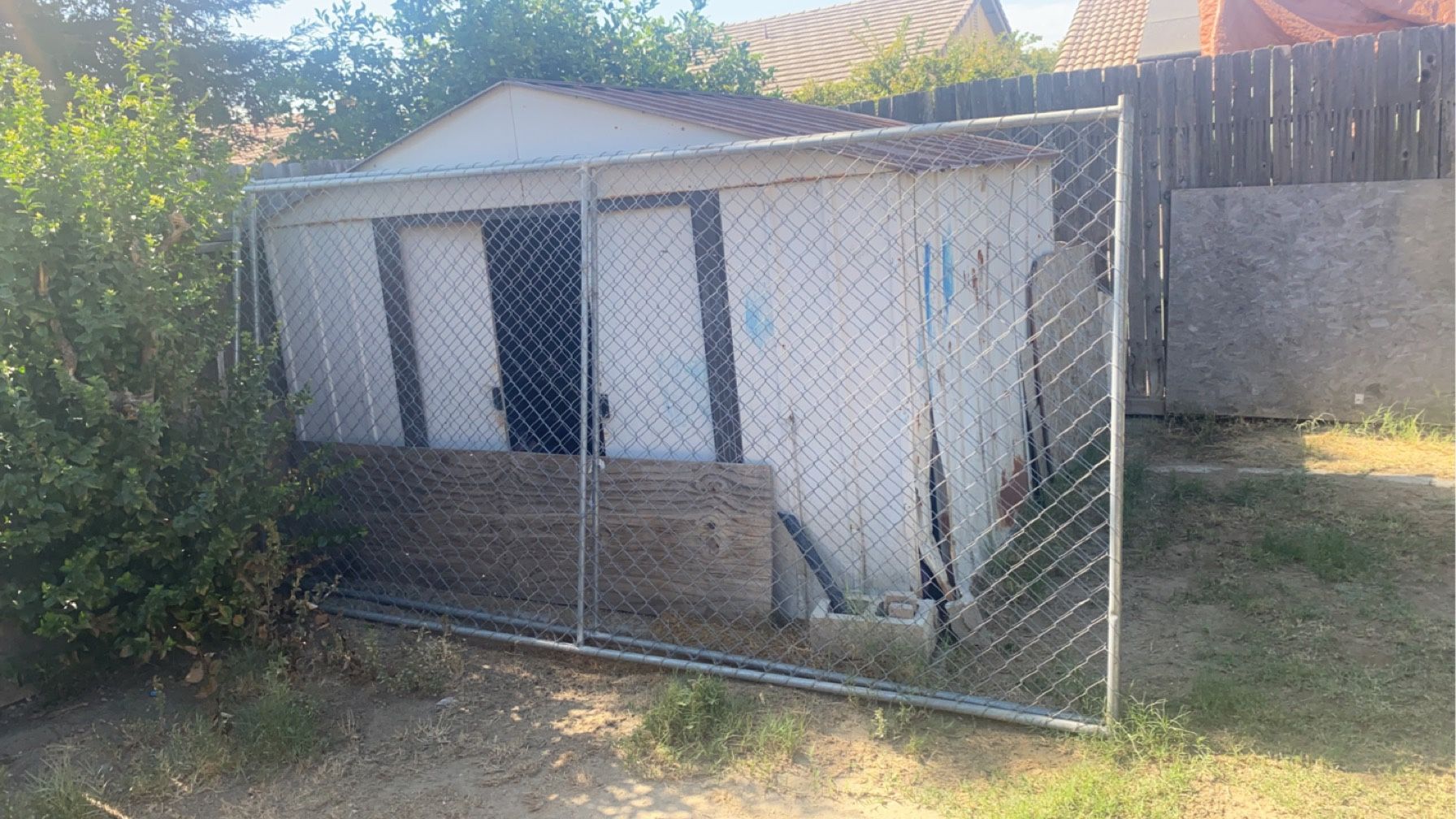 6ft X 12ft Fence. I Have 4 Of Them $200 No Lower