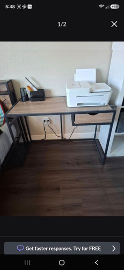 Computer desk