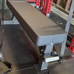 Flat bench press bench