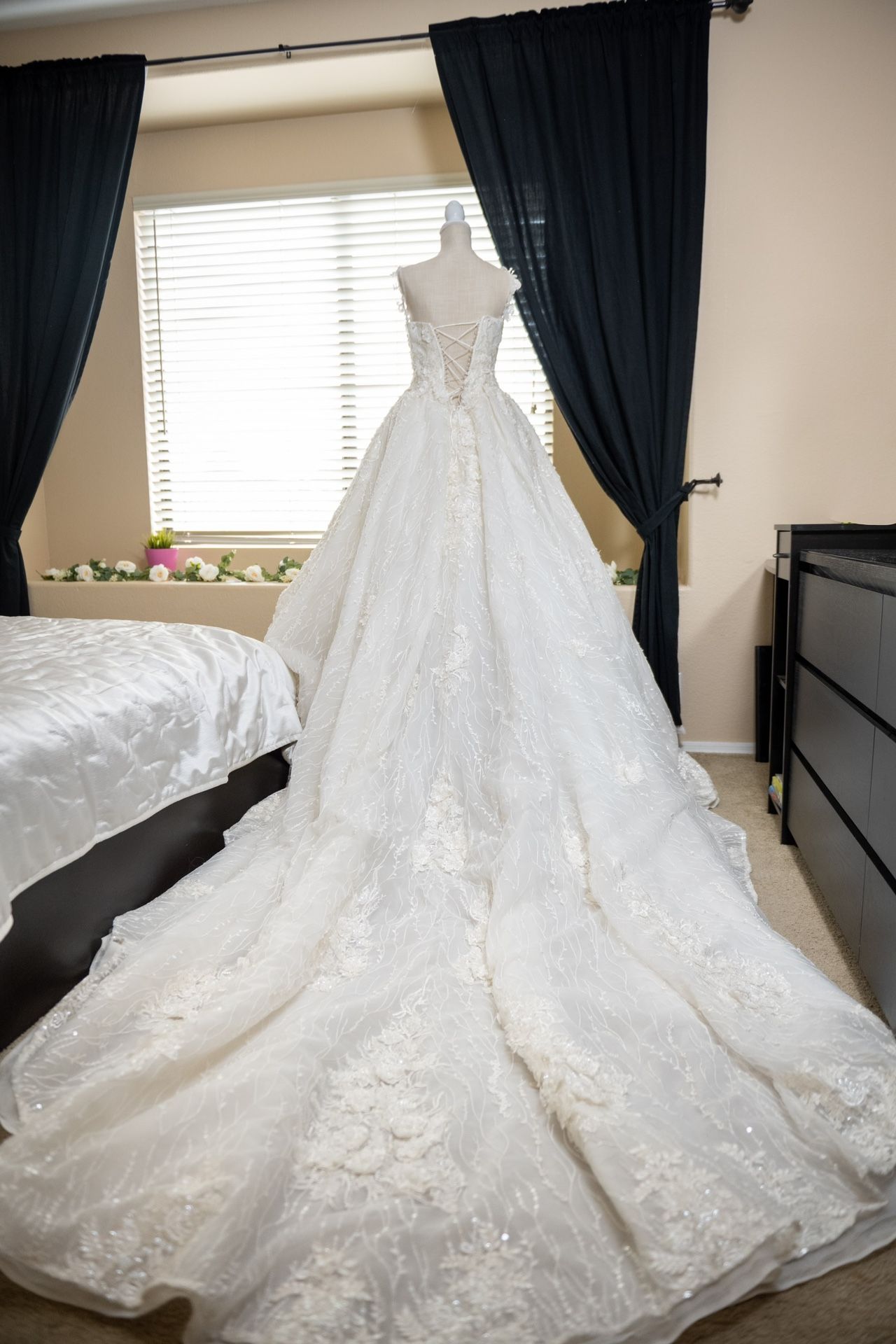 Wedding Dress With Veil 