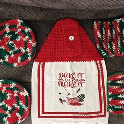 100% Handmade Yarn Kitchen Towel, Potholders & Hot Pads