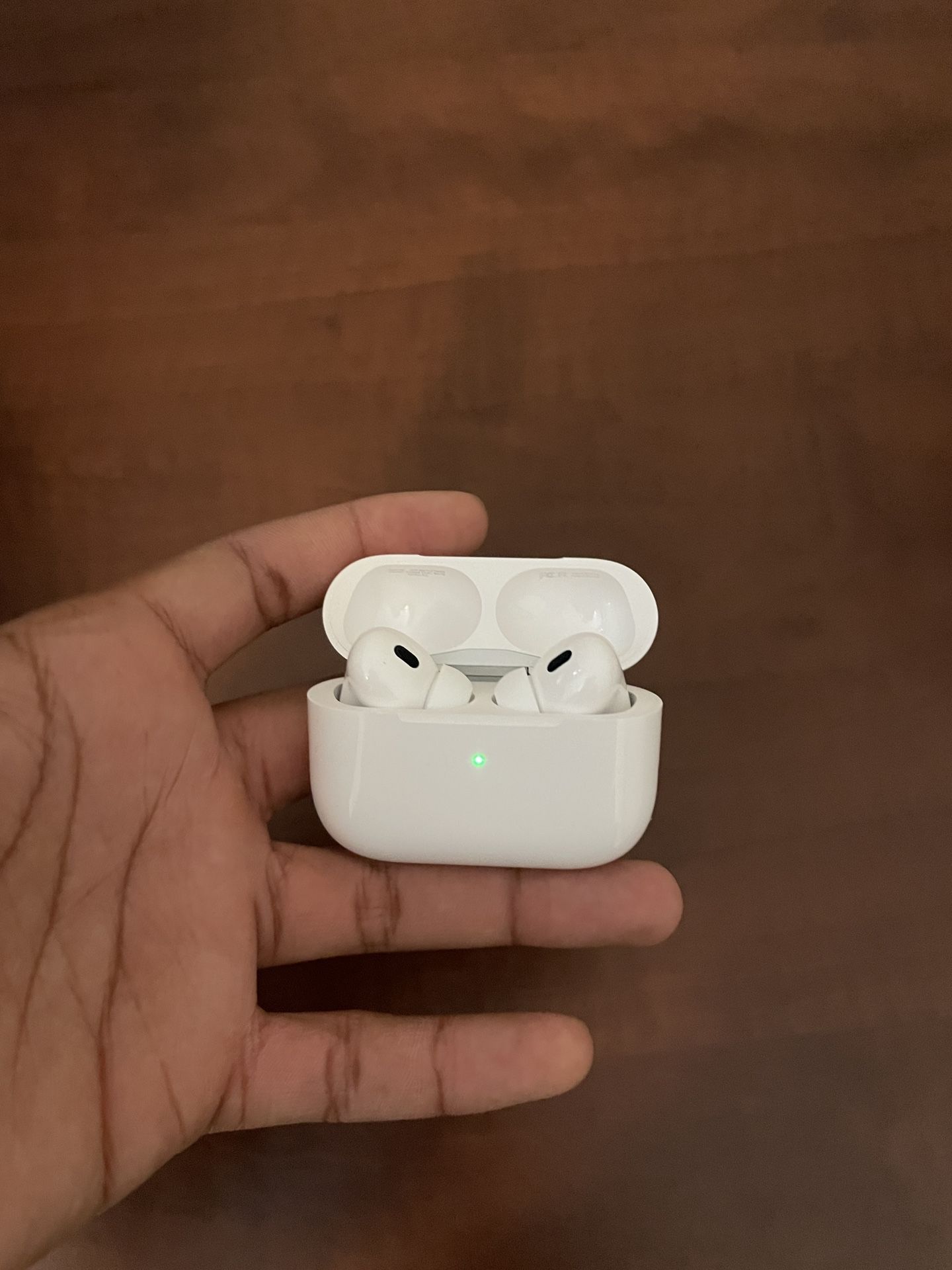 AirPods Pro 2nd Generation MagSafe Wireless Charging Case