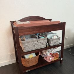 Graco 7 Month Old Changing Table