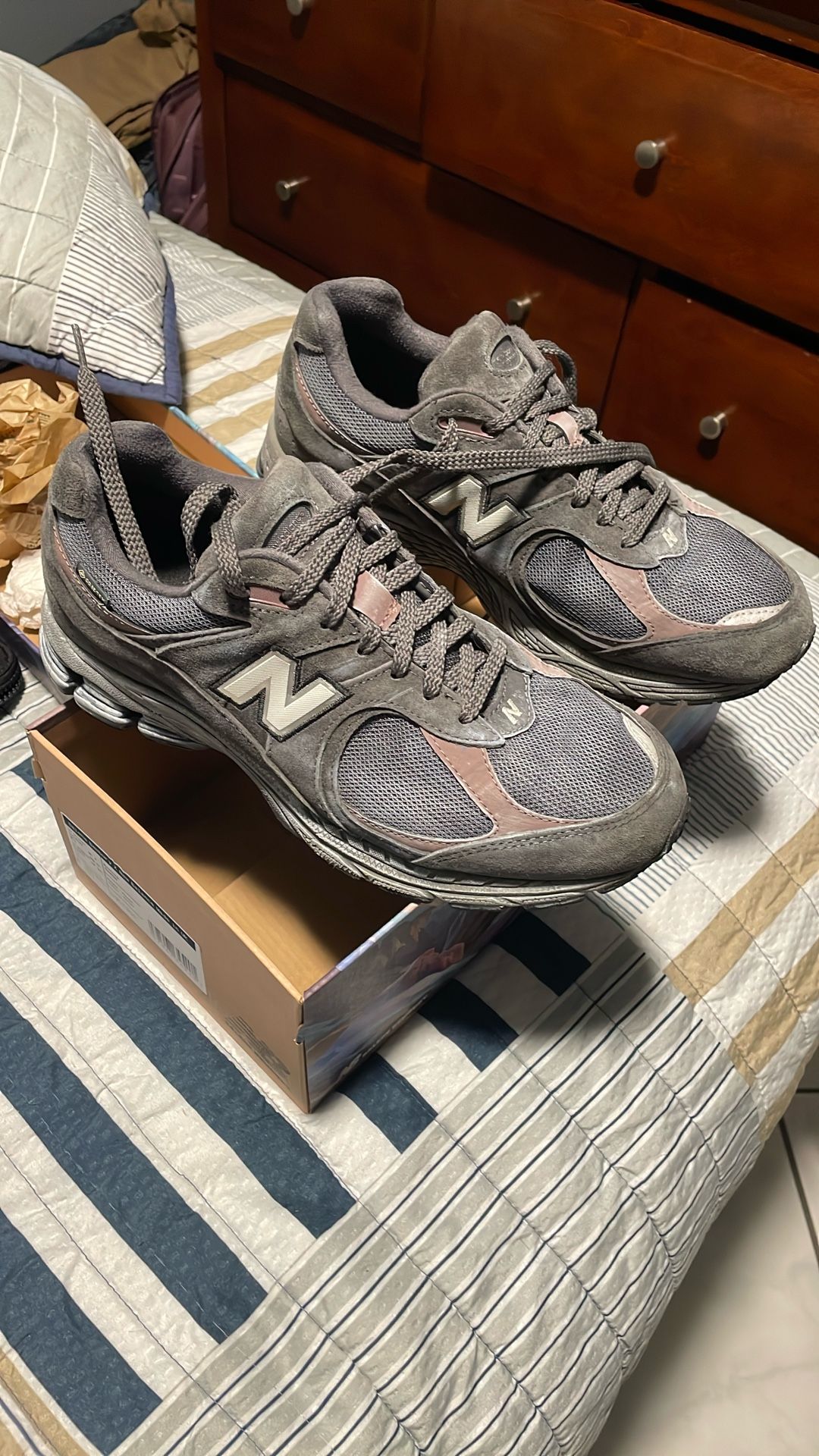 New Balance 2002R GORE-TEX Magnet Mood Indigo