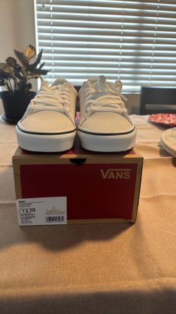 Women’s Vans Size 7.5