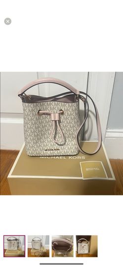Michael Kors Bucket Bag