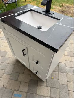QUARTZ COUNTERTOP VANITY