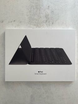 Apple Smart Keyboard A1829 for iPad 7th/8th/9th Gen, Air 3, Pro 10.5 – w/ Box