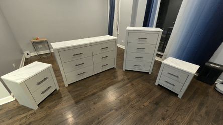 Bedroom Dresser Set
